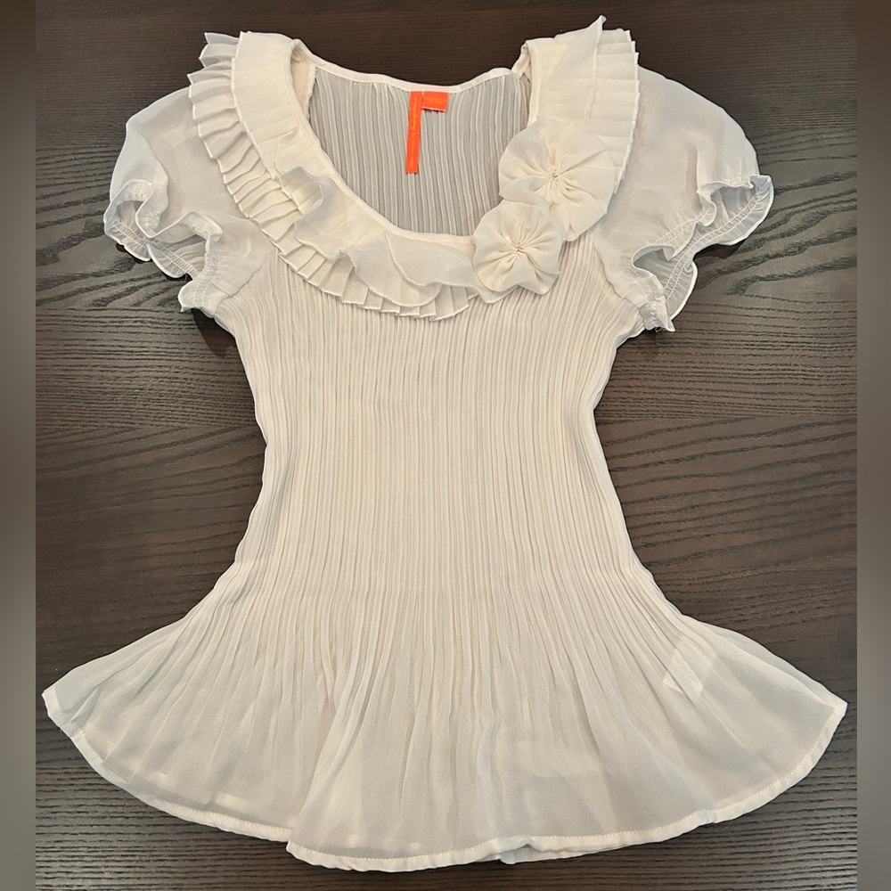 EUC Sheer Cream Vintage Pleated Blouse with Collar Detail XL
